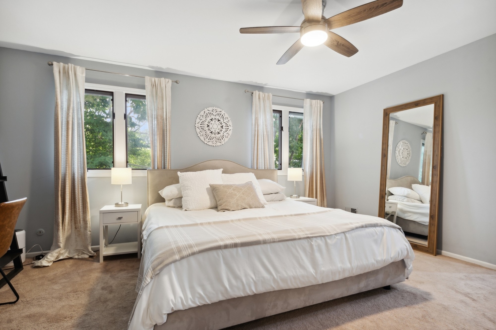 921 Harlem Avenue Unit: 17
