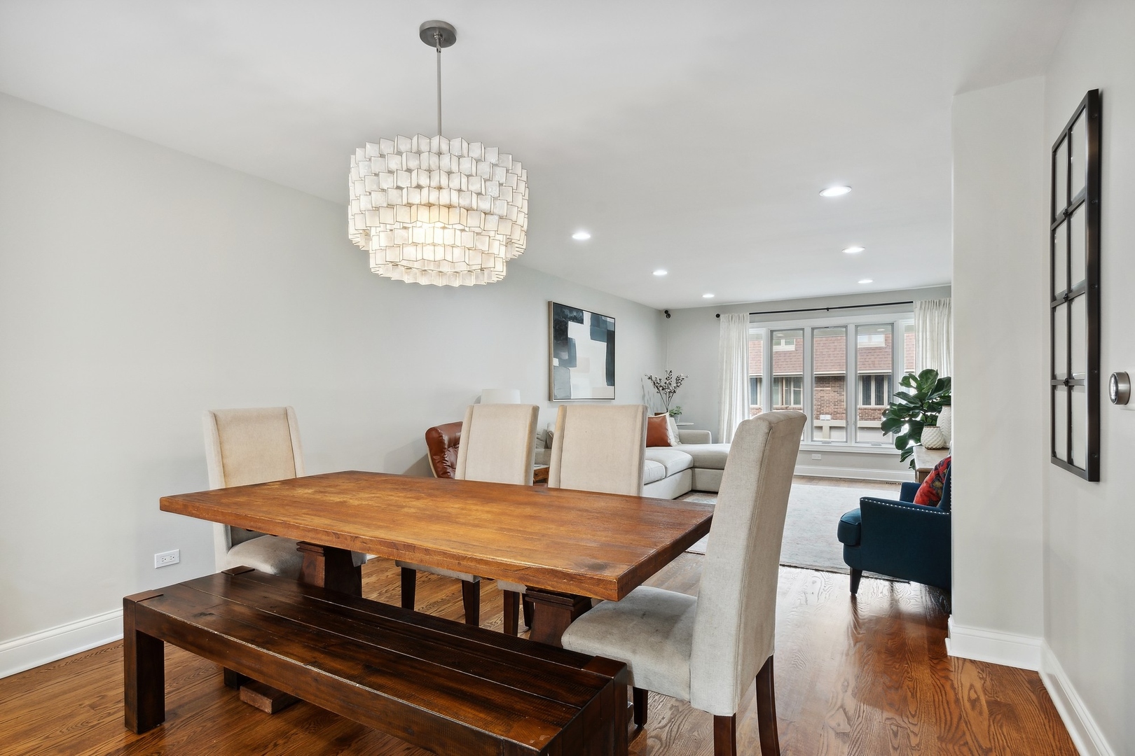 921 Harlem Avenue Unit: 17