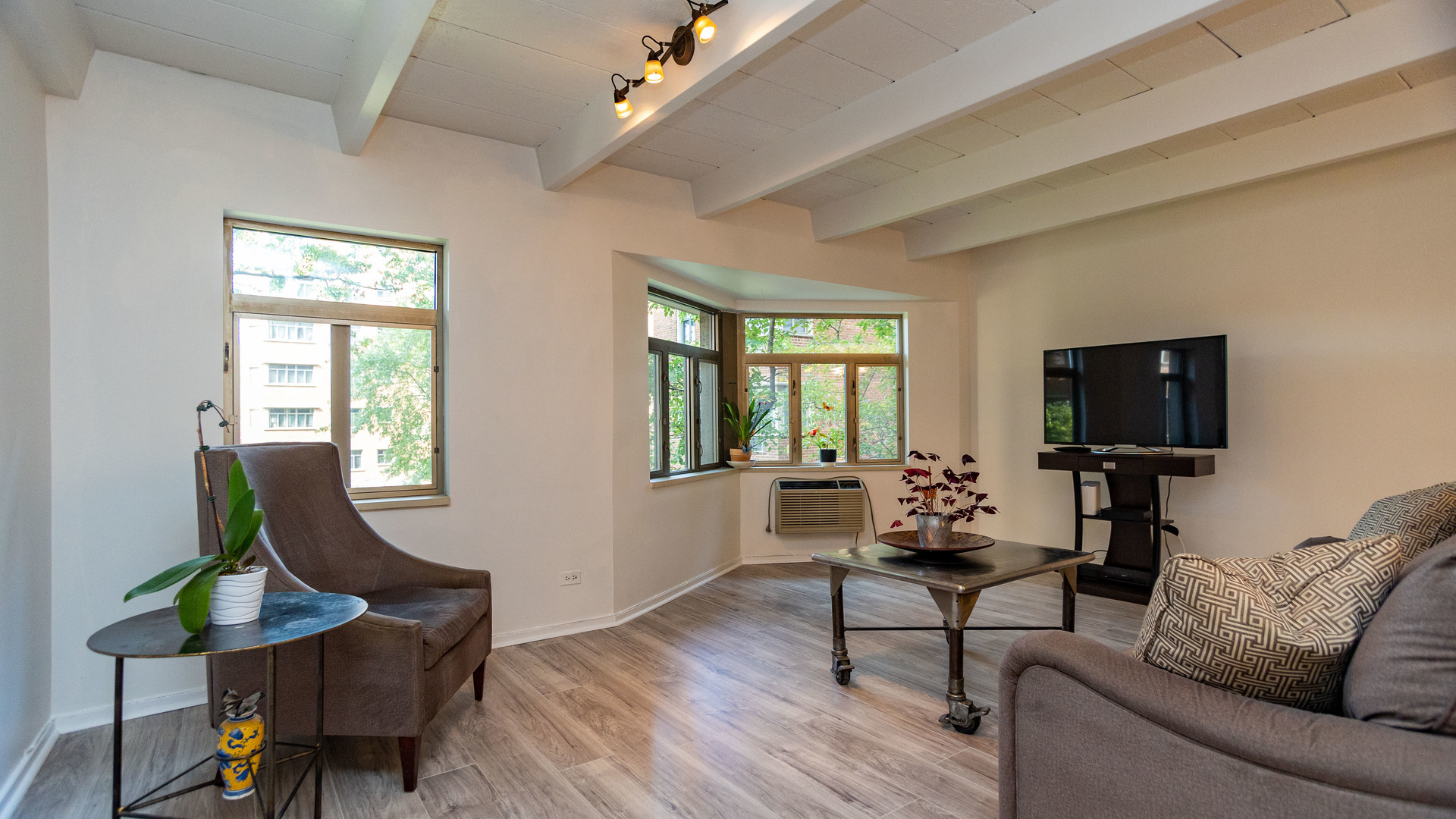 1856 Sherman Avenue Unit: 3SC