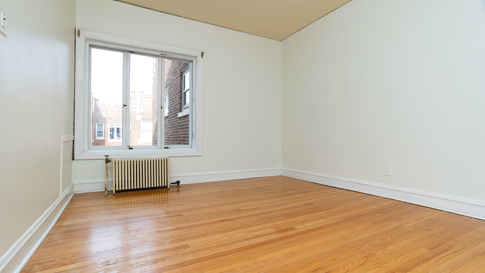 550 Michigan Avenue Unit: 3