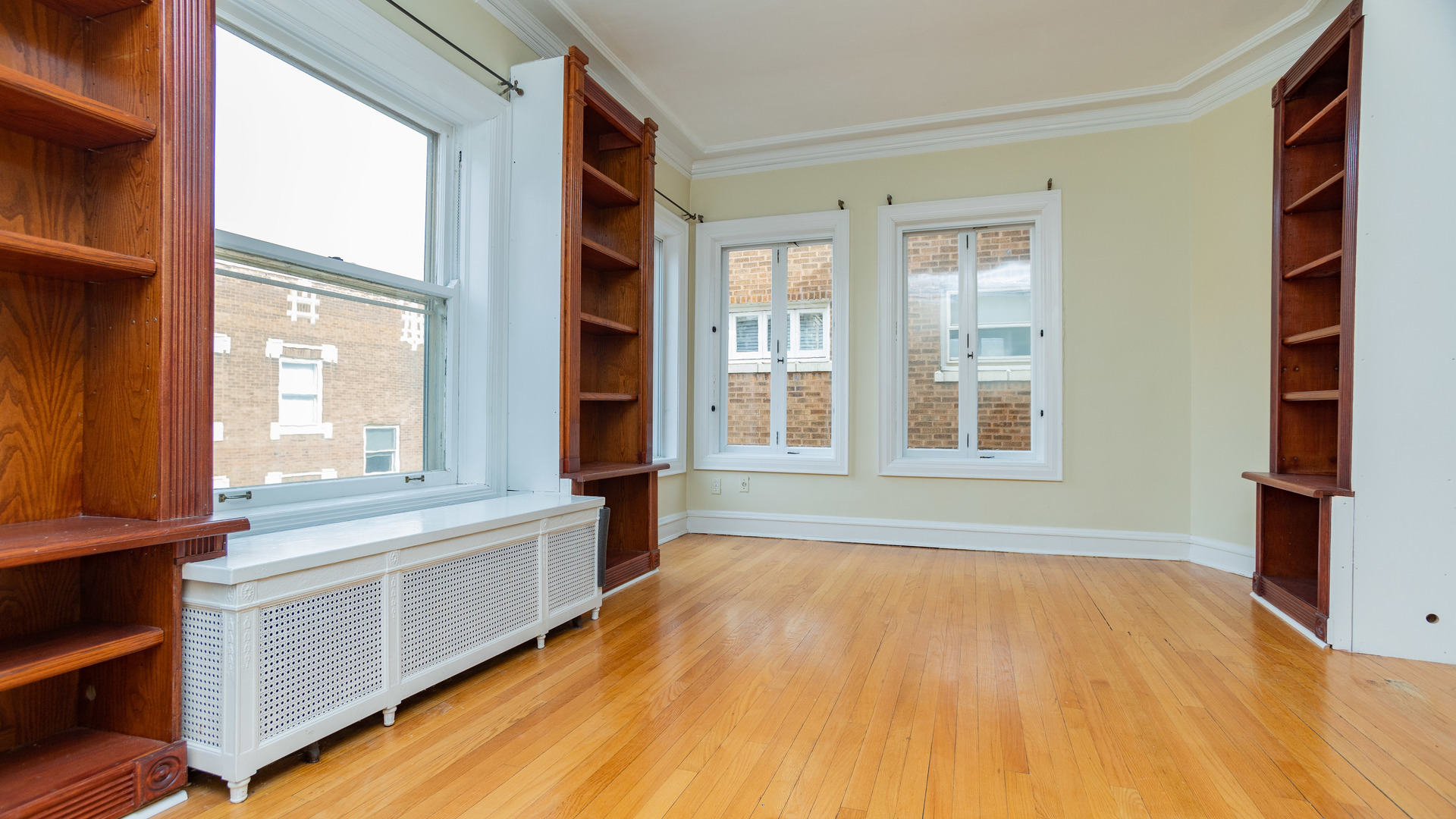 550 Michigan Avenue Unit: 3