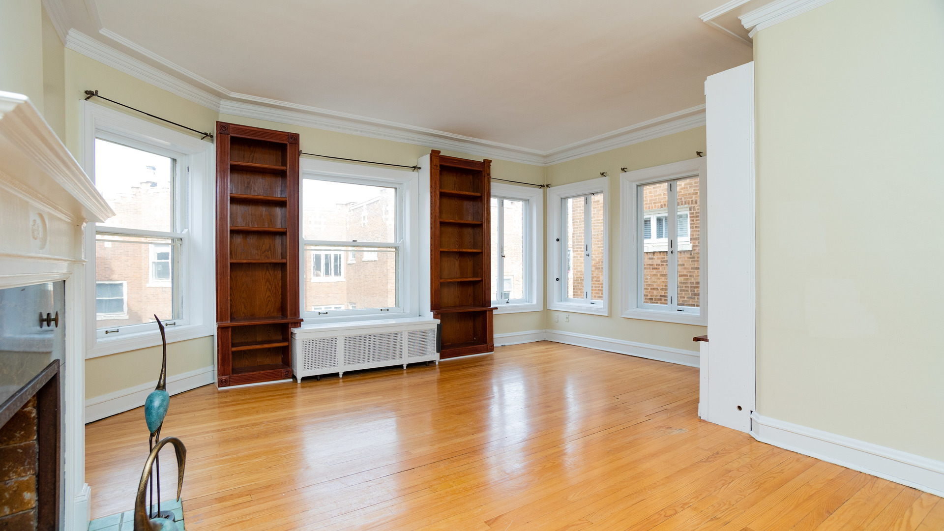550 Michigan Avenue Unit: 3