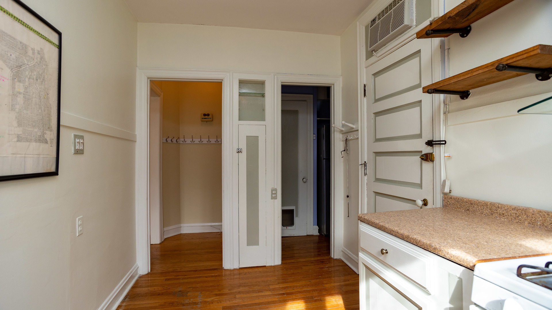 550 Michigan Avenue Unit: 3
