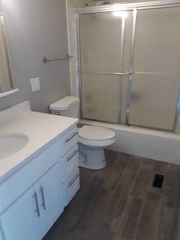 2012 N Larrabee Street Unit: 2