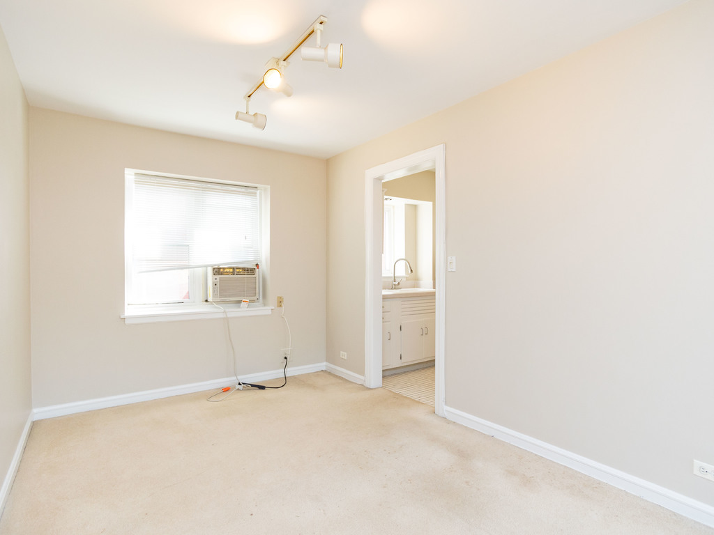 2609 CENTRAL Street Unit: 3