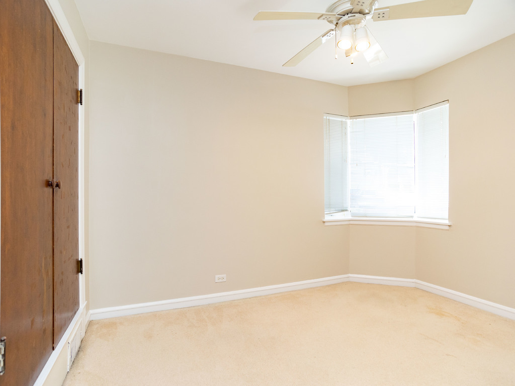 2609 CENTRAL Street Unit: 3