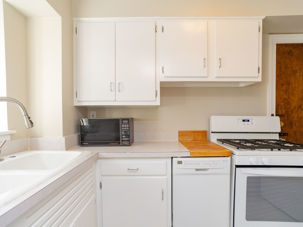 2609 CENTRAL Street Unit: 3