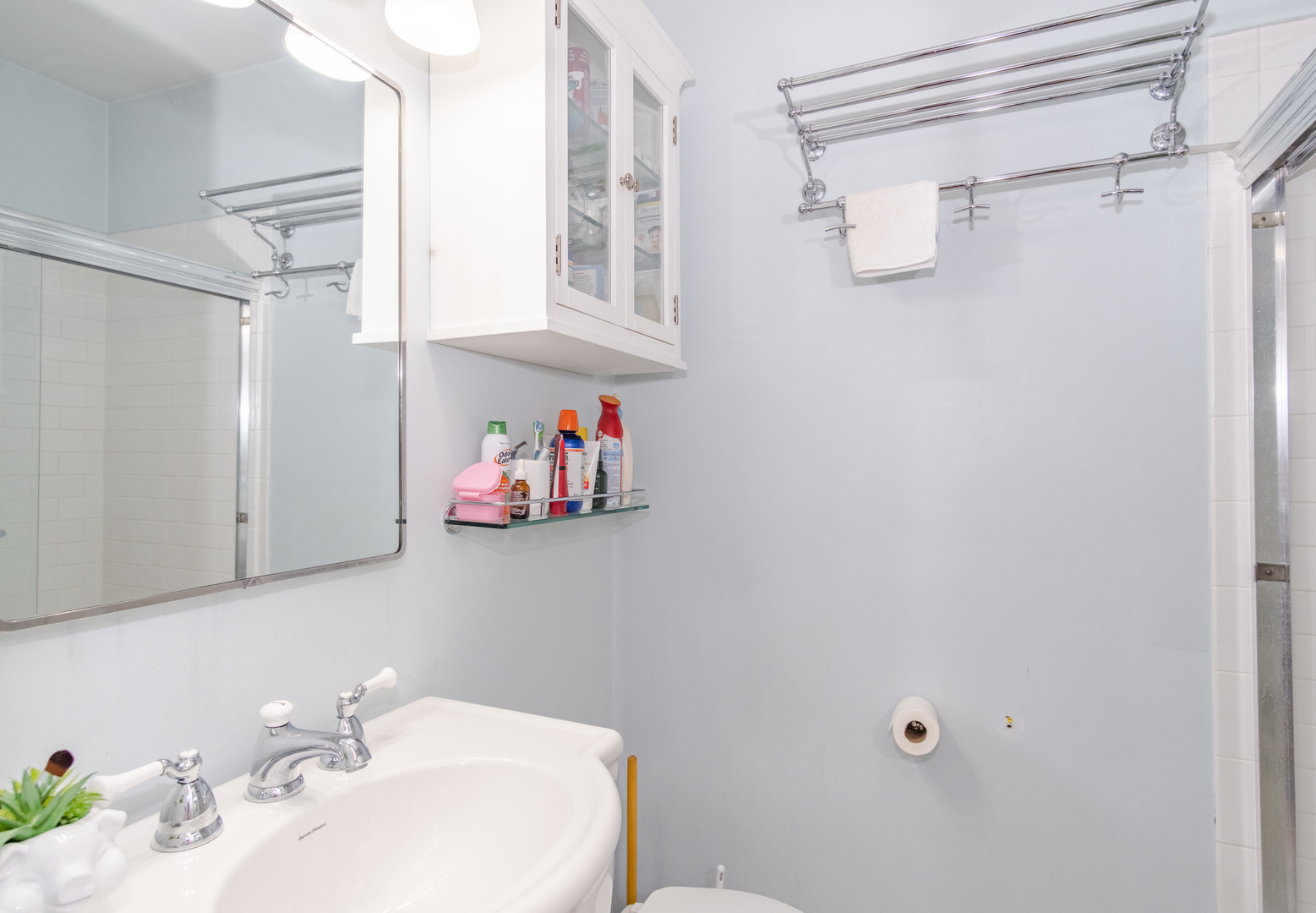 1585 RIDGE Avenue Unit: 409
