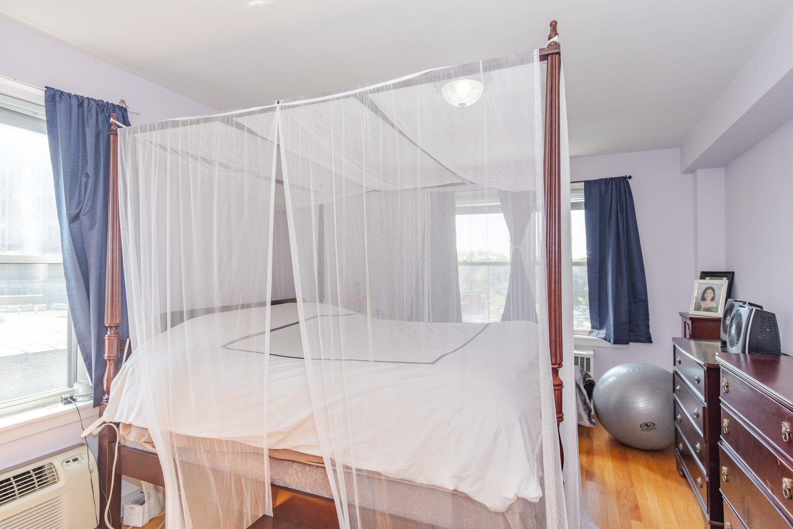 1585 RIDGE Avenue Unit: 409
