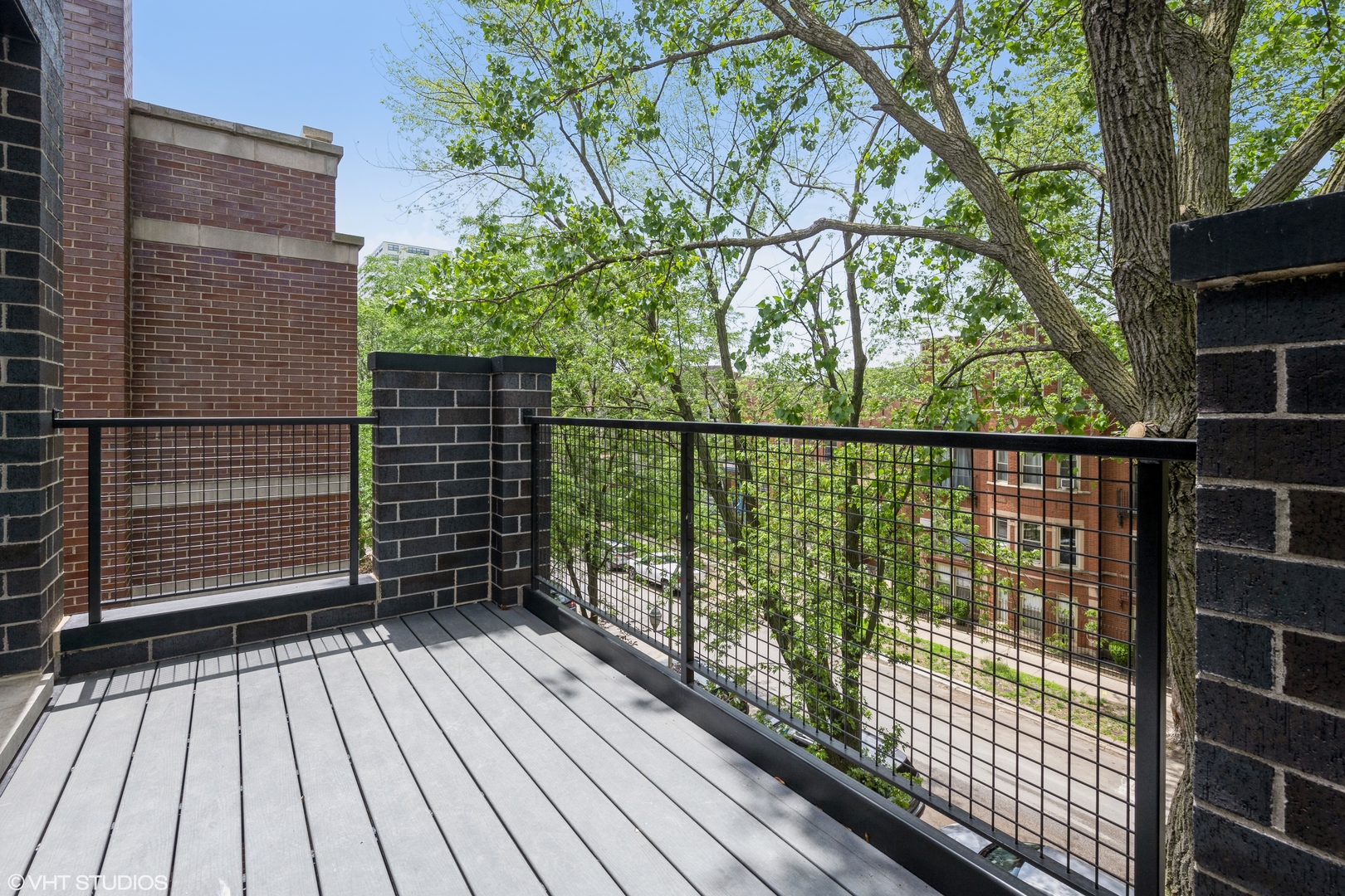 4900 N Kenmore Avenue Unit: 2N