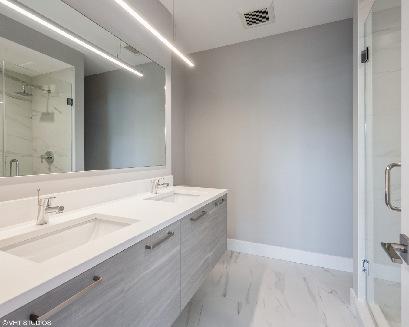 4900 N Kenmore Avenue Unit: 2N