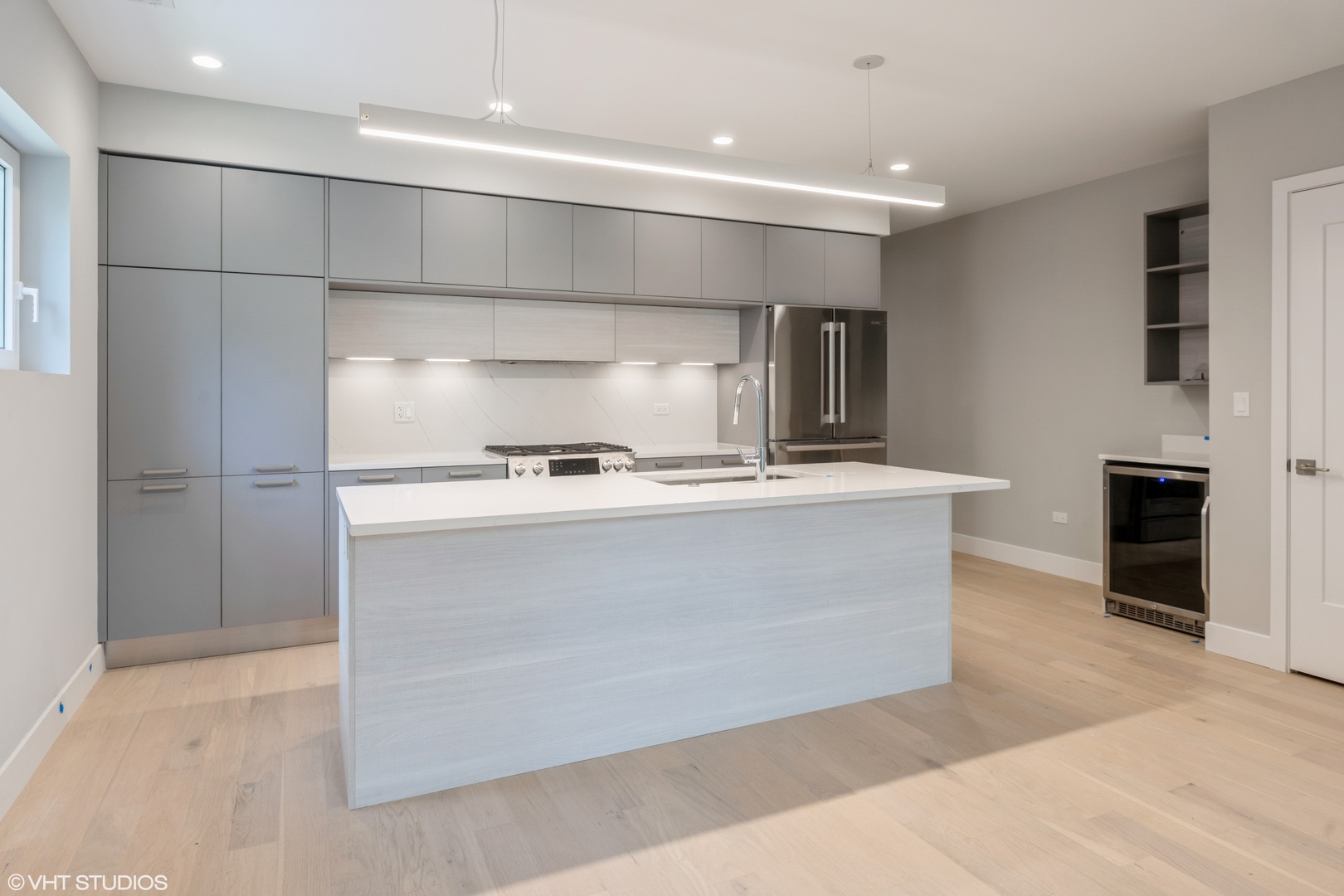 4900 N Kenmore Avenue Unit: 2N