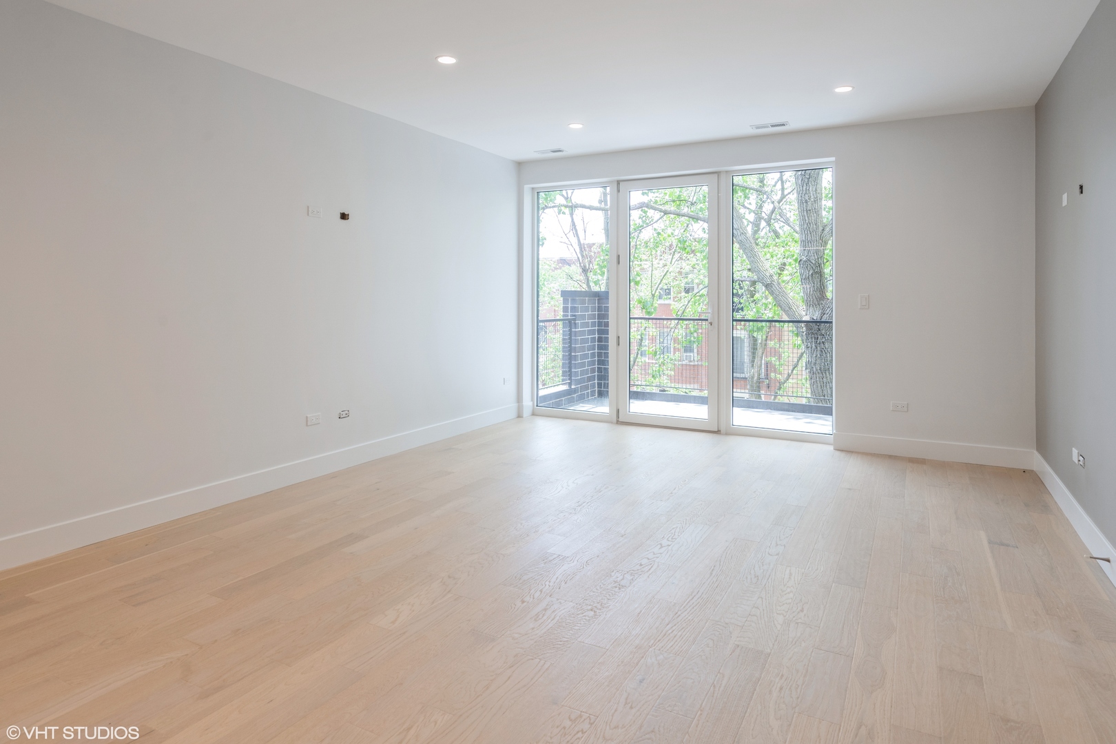 4900 N Kenmore Avenue Unit: 2N