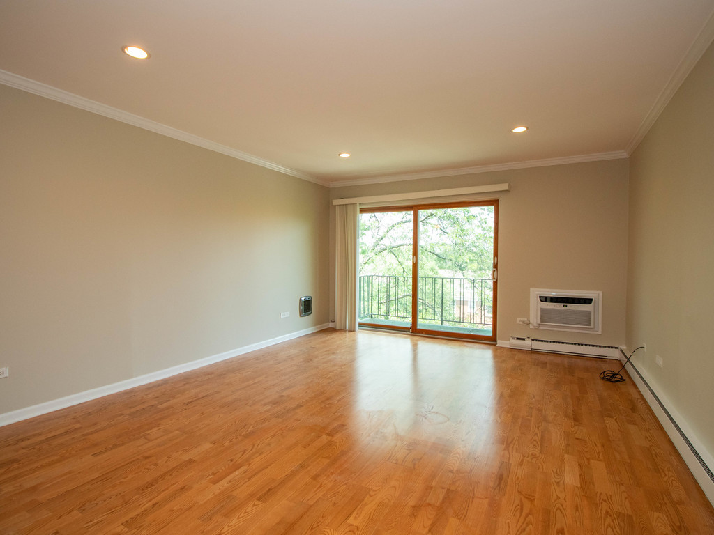250 Ridge Avenue Unit: 5D