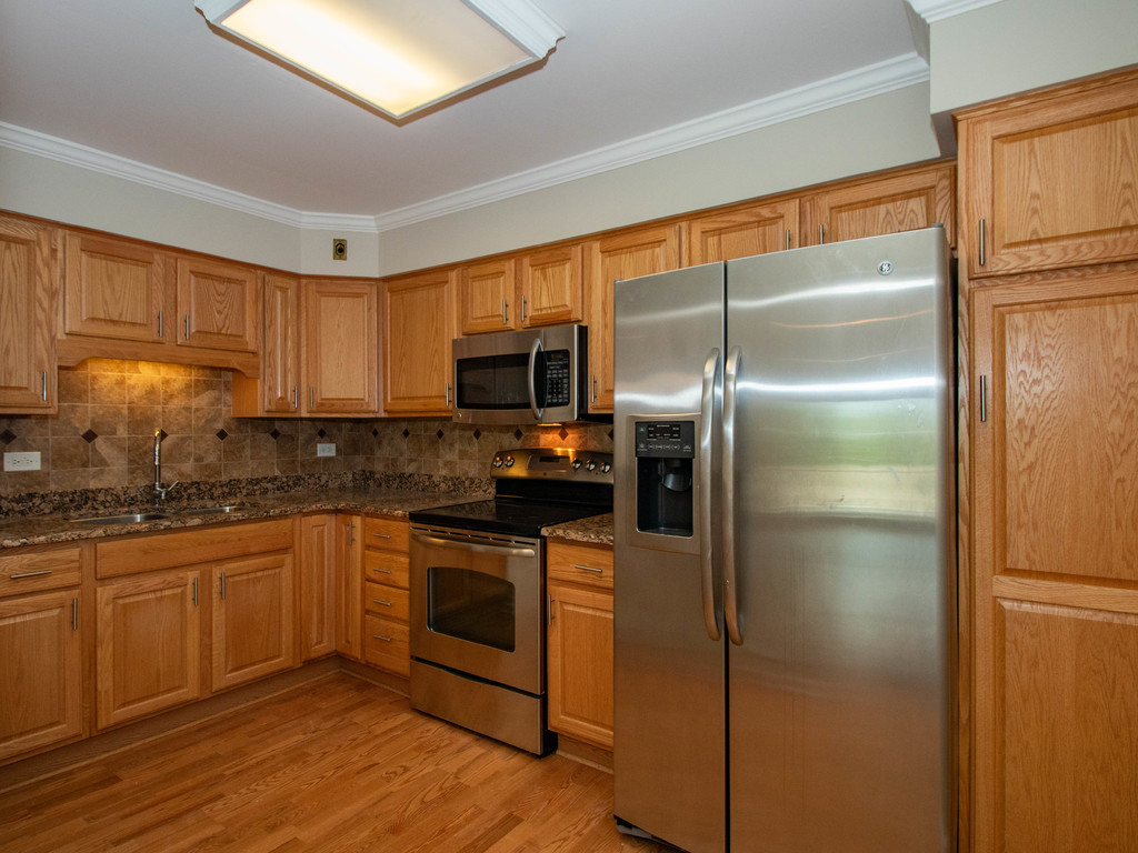 250 Ridge Avenue Unit: 5D