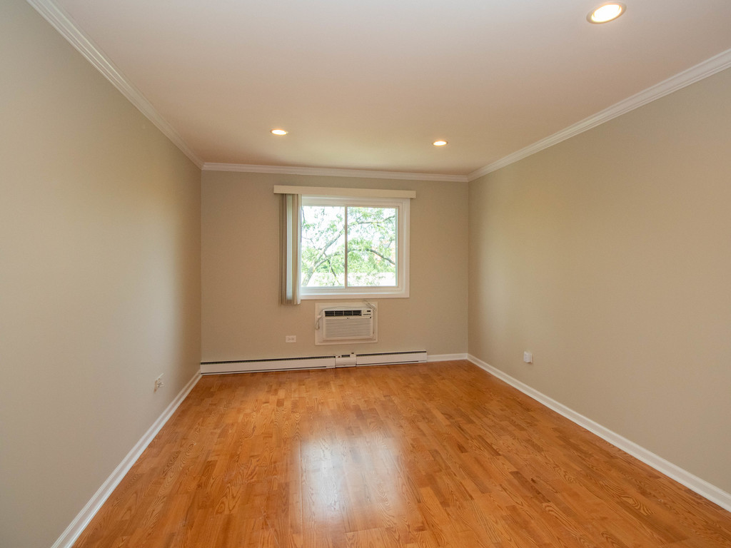 250 Ridge Avenue Unit: 5D