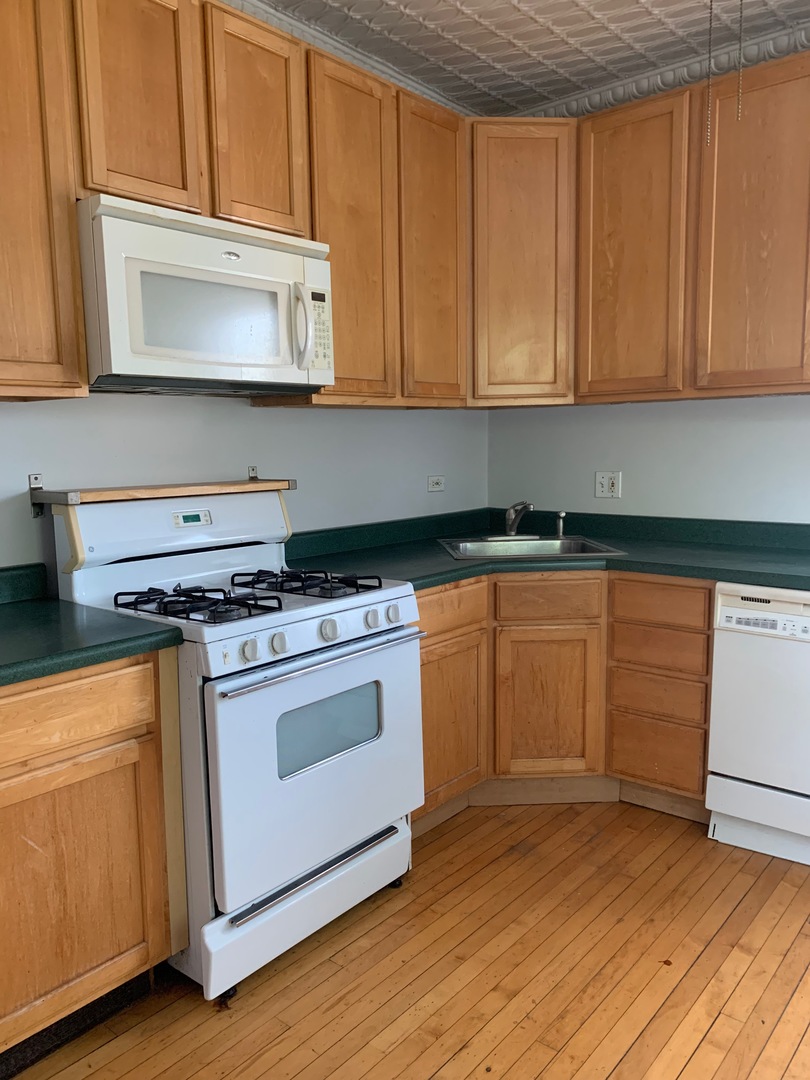 1230 Wesley Avenue Unit: 2