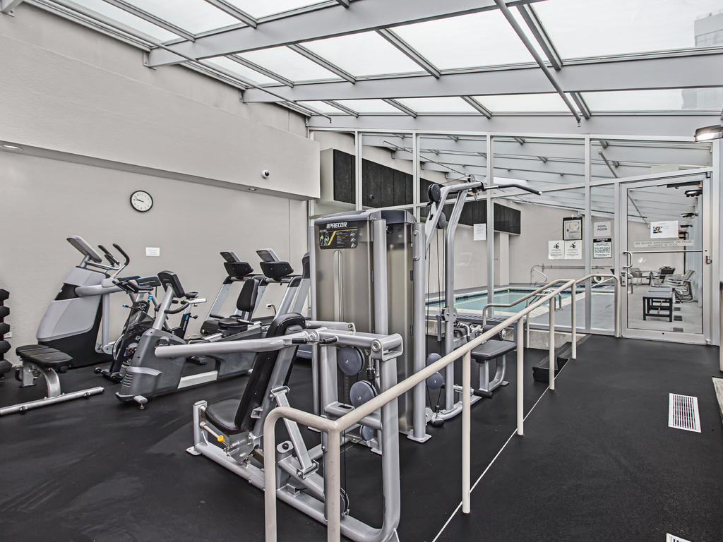 1720 Maple Street Unit: 2030
