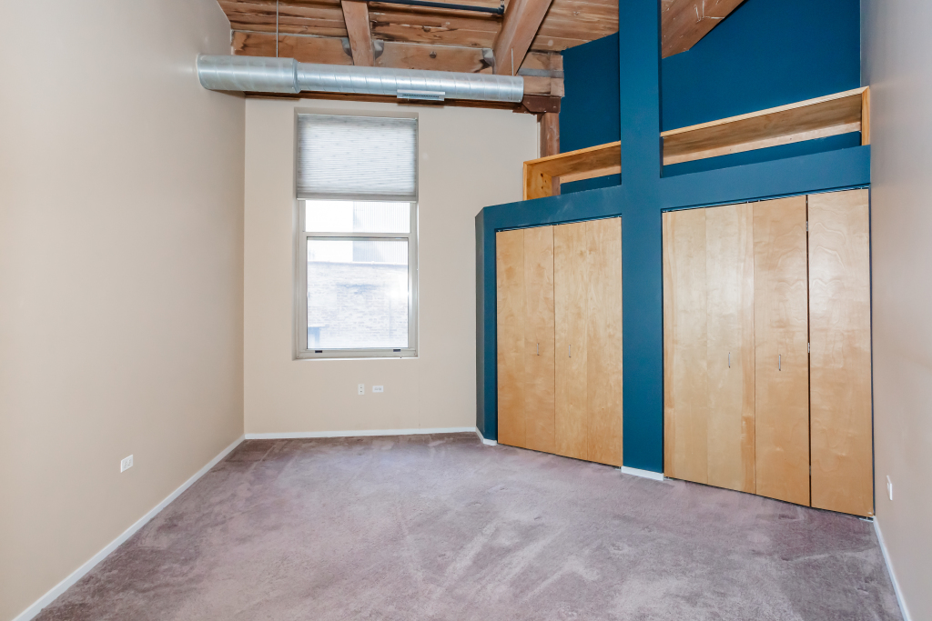 1500 W Monroe Street Unit: 307