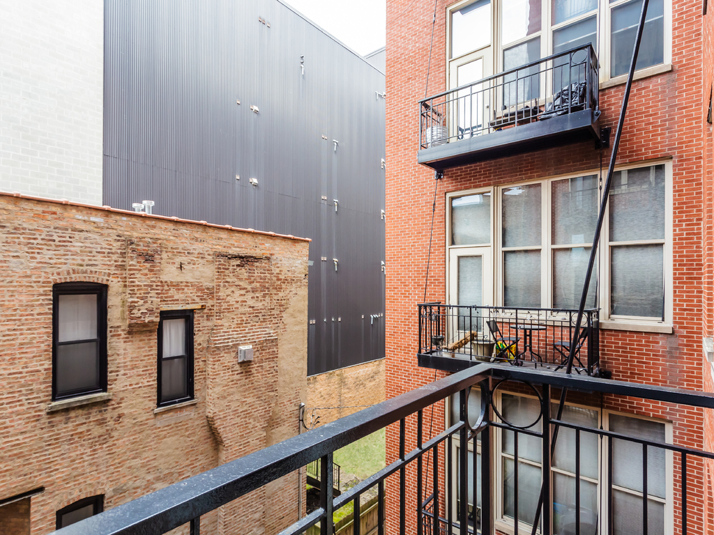 1500 W Monroe Street Unit: 307