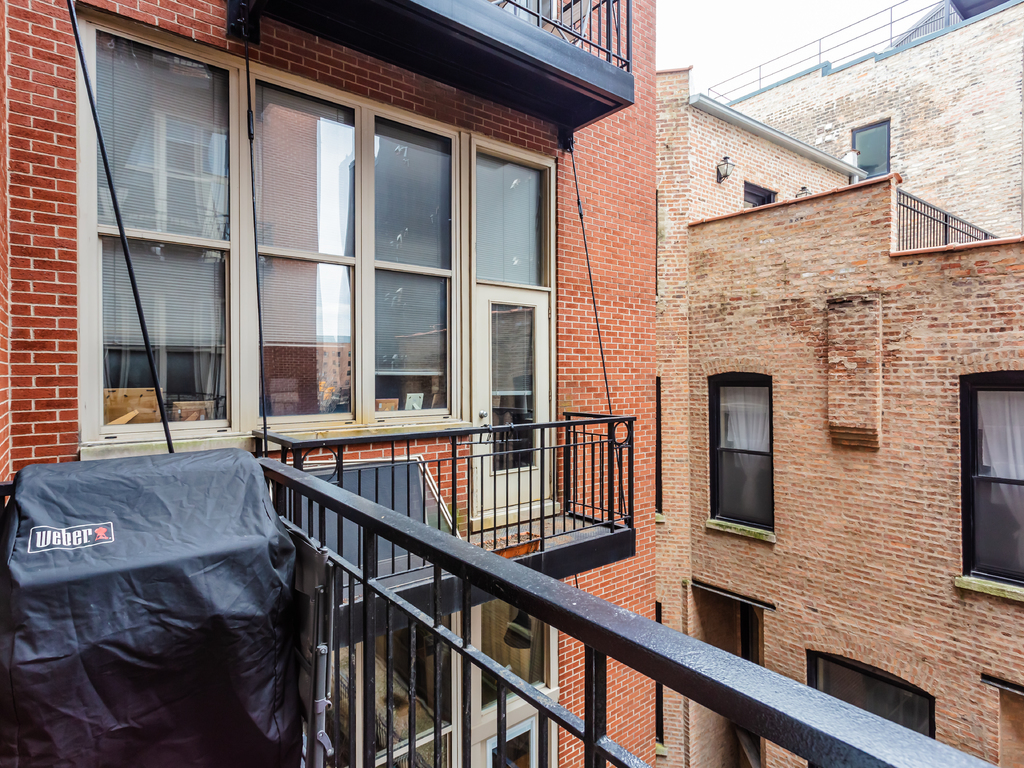 1500 W Monroe Street Unit: 307