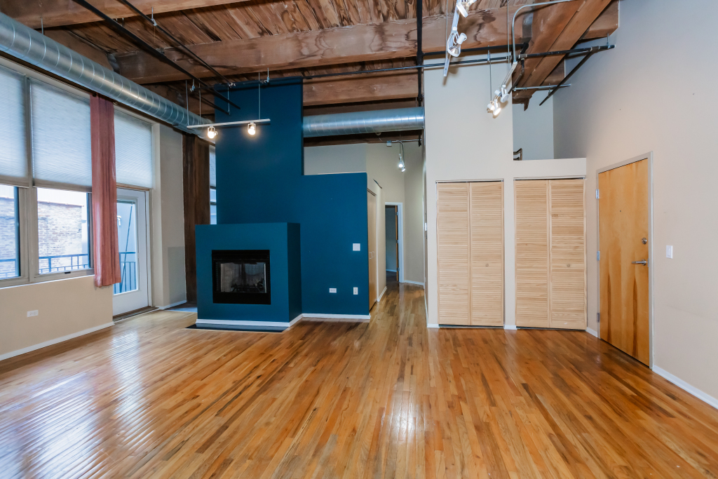 1500 W Monroe Street Unit: 307
