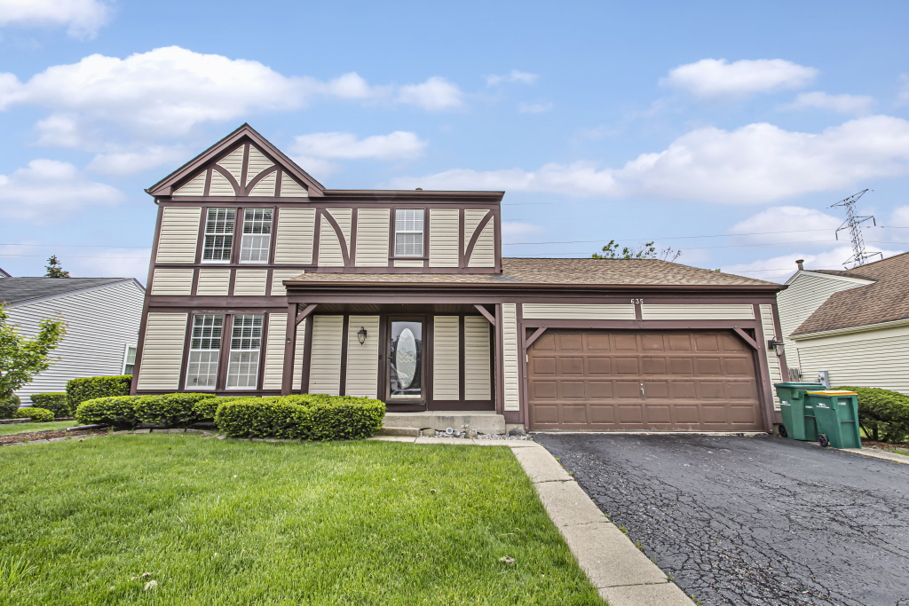 635 W Paddock Drive