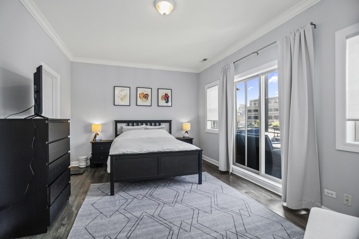 4444 N Dover Street Unit: 3S