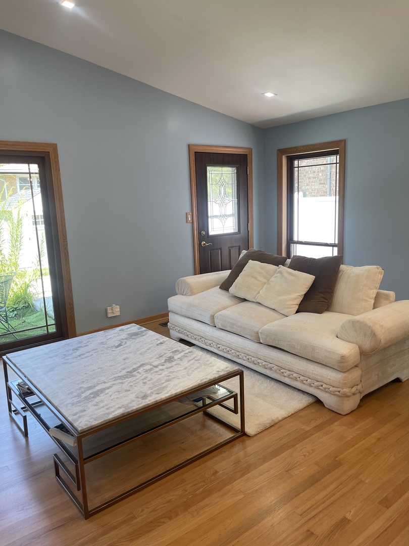 3116 Wilmette Avenue