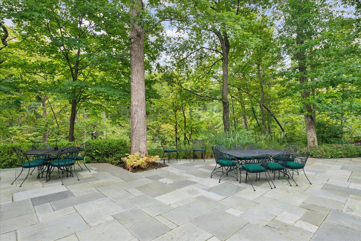 1213 Turicum Road