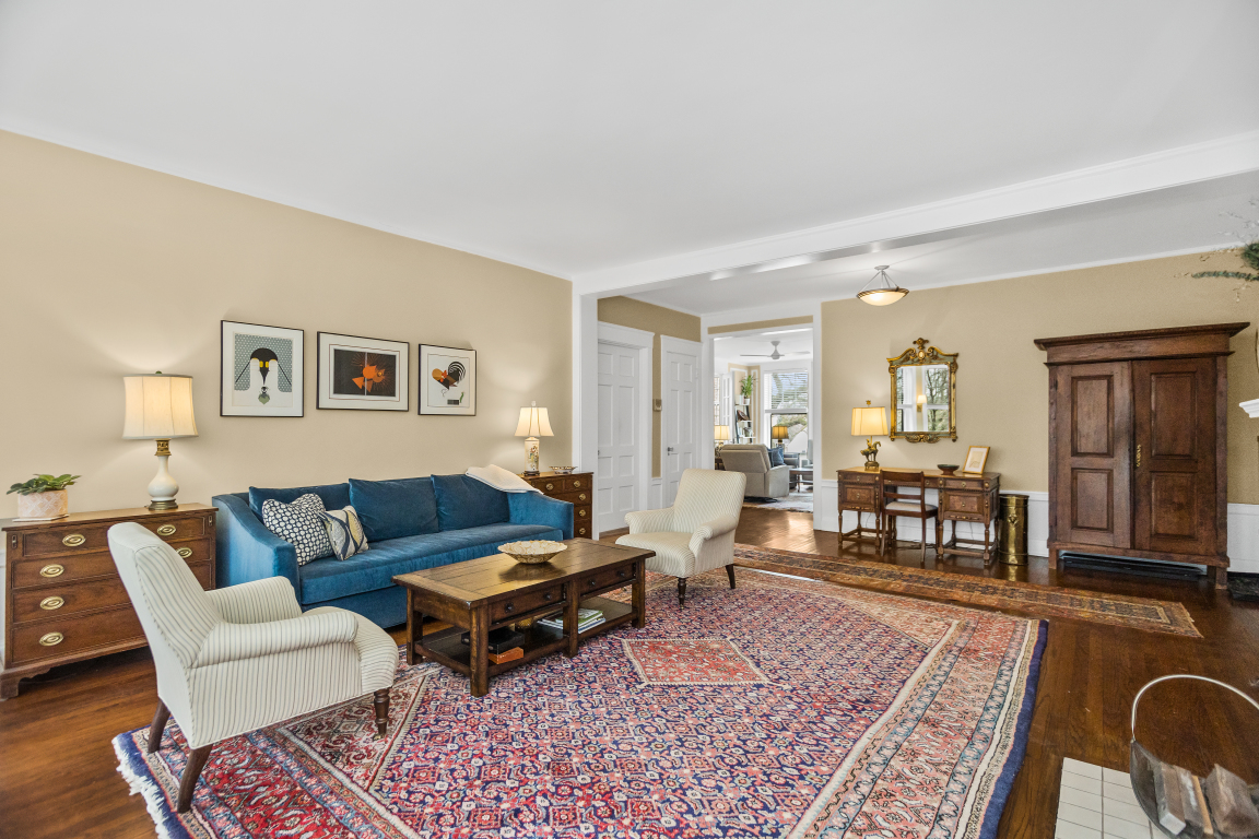 925 Michigan Avenue Unit: 3