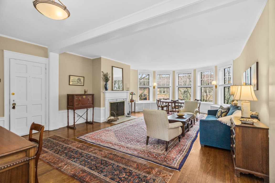 925 Michigan Avenue Unit: 3