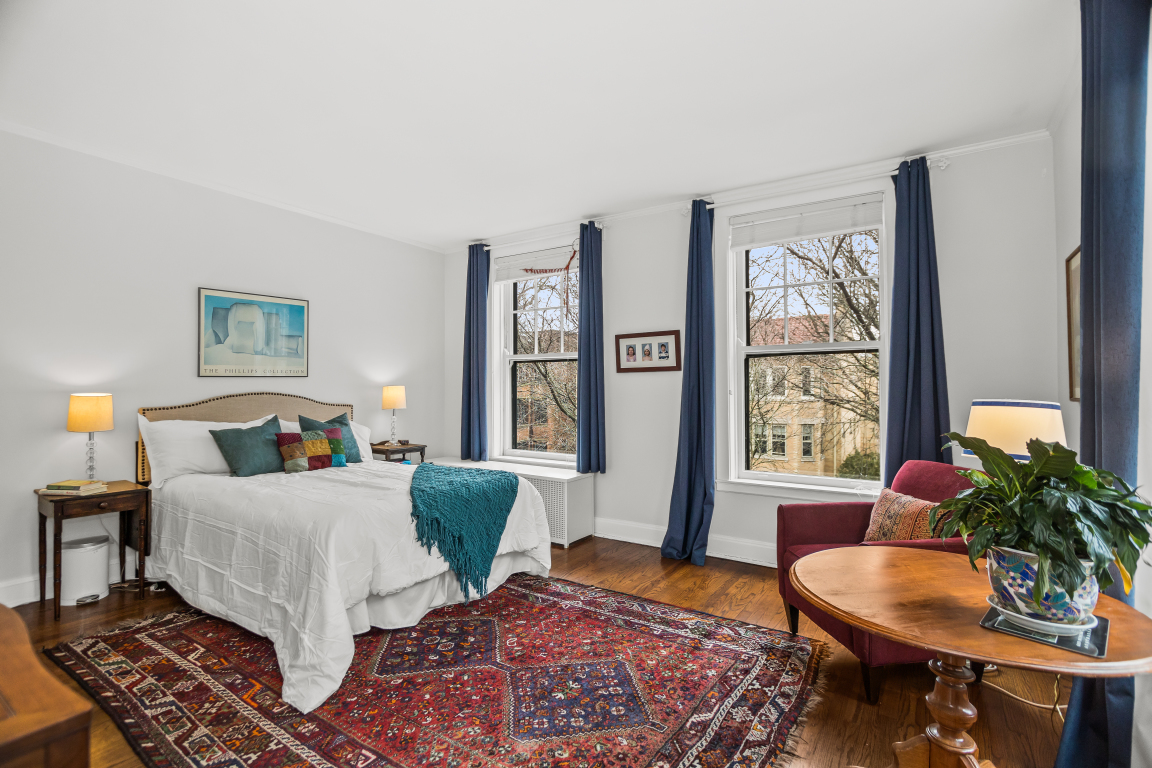 925 Michigan Avenue Unit: 3