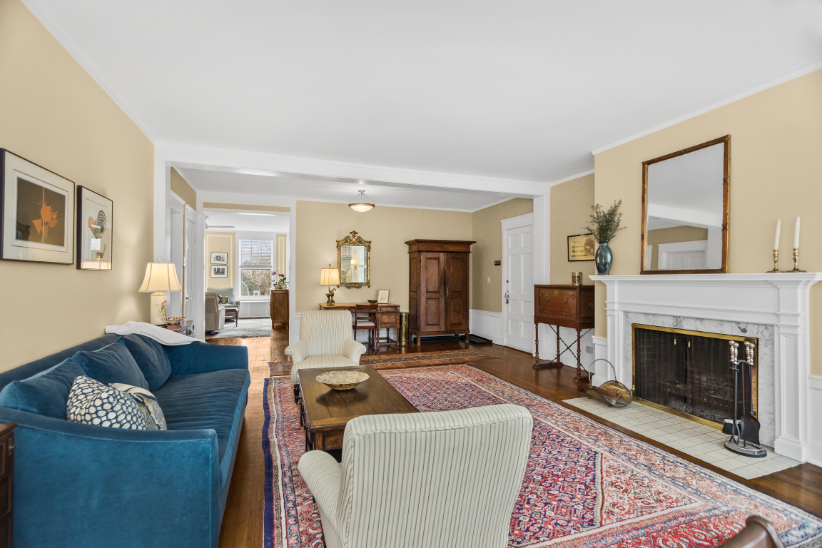 925 Michigan Avenue Unit: 3
