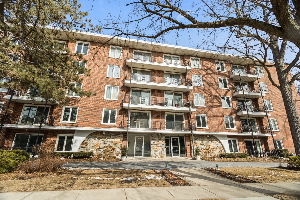 2333 Central Street Unit: 307