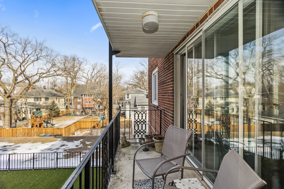 2333 Central Street Unit: 307