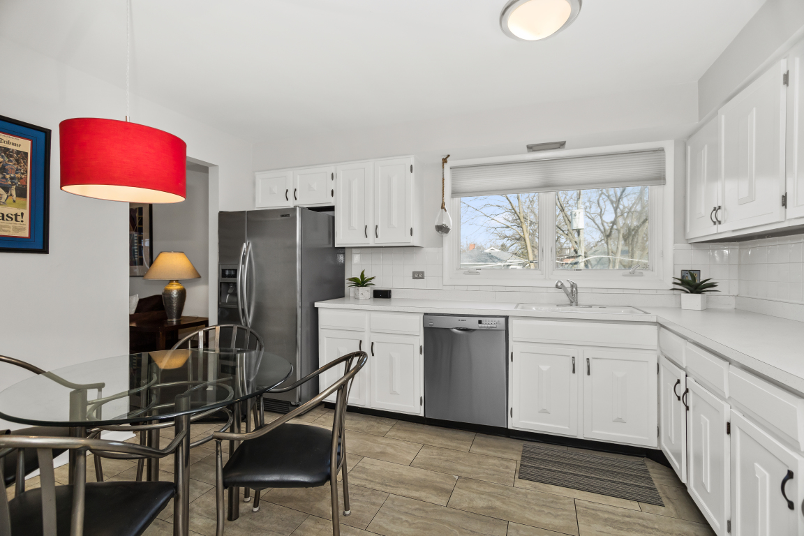 2333 Central Street Unit: 307