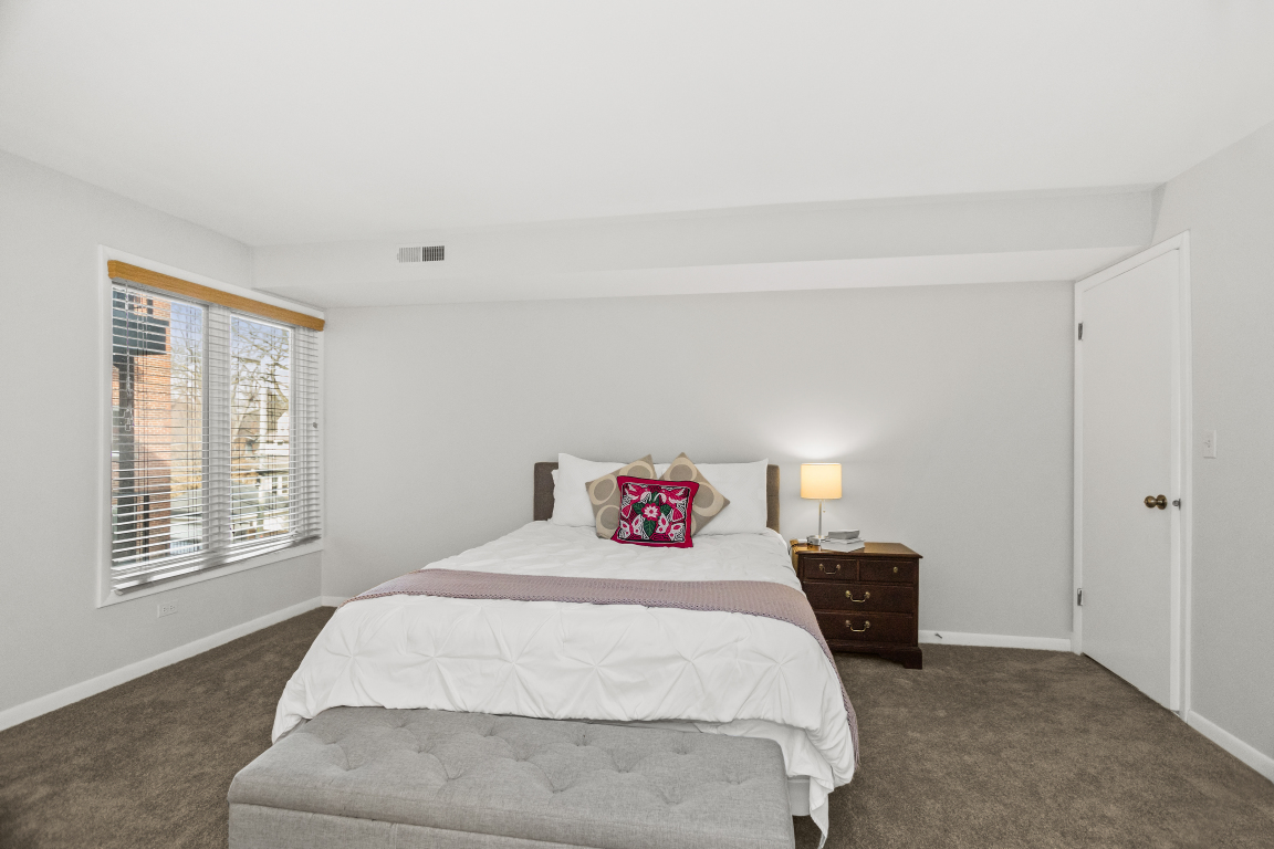 2333 Central Street Unit: 307