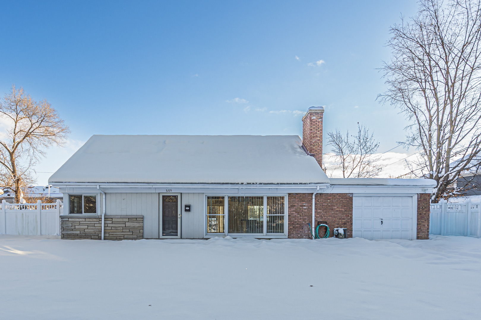 3225 Illinois Road
