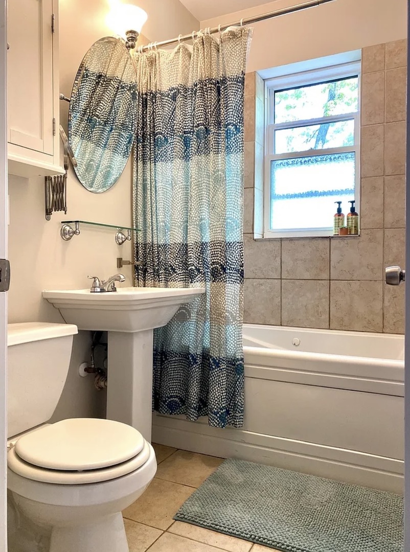 7062 N Wolcott Avenue Unit: 3