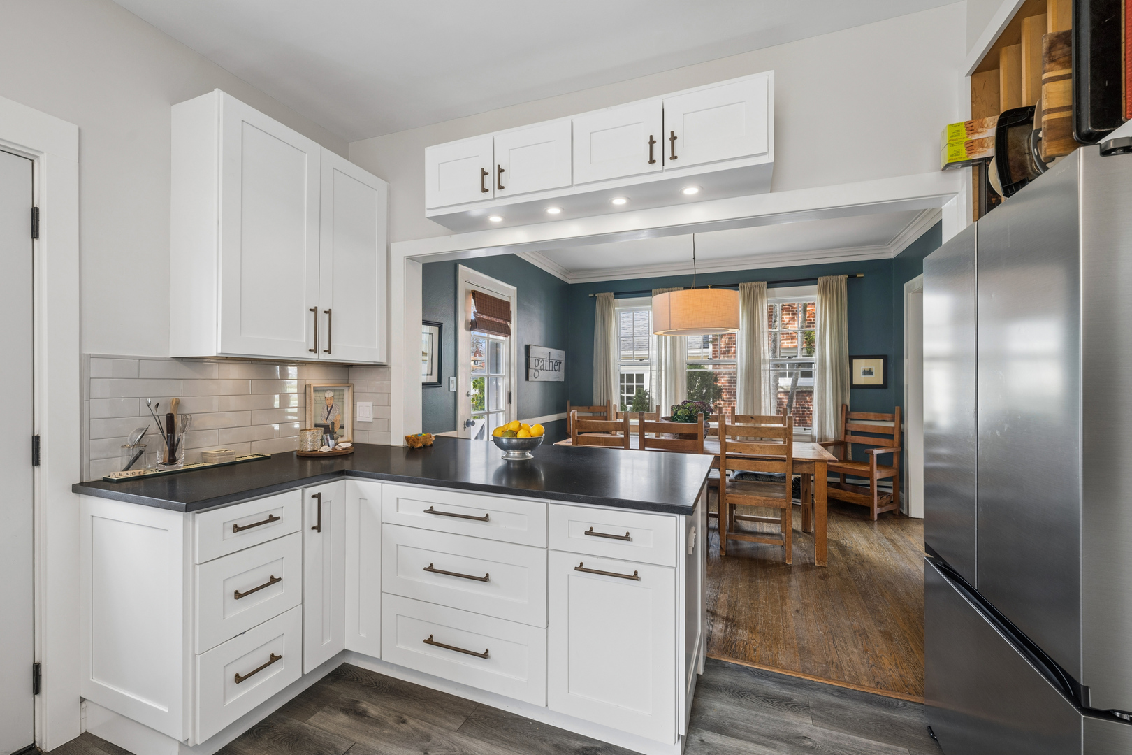 2216 Forestview Road