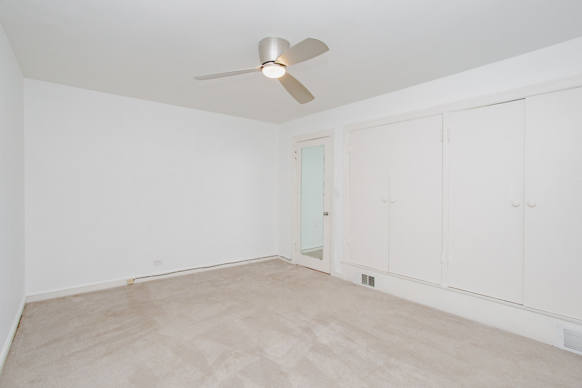 2611 Central Street Unit: 3