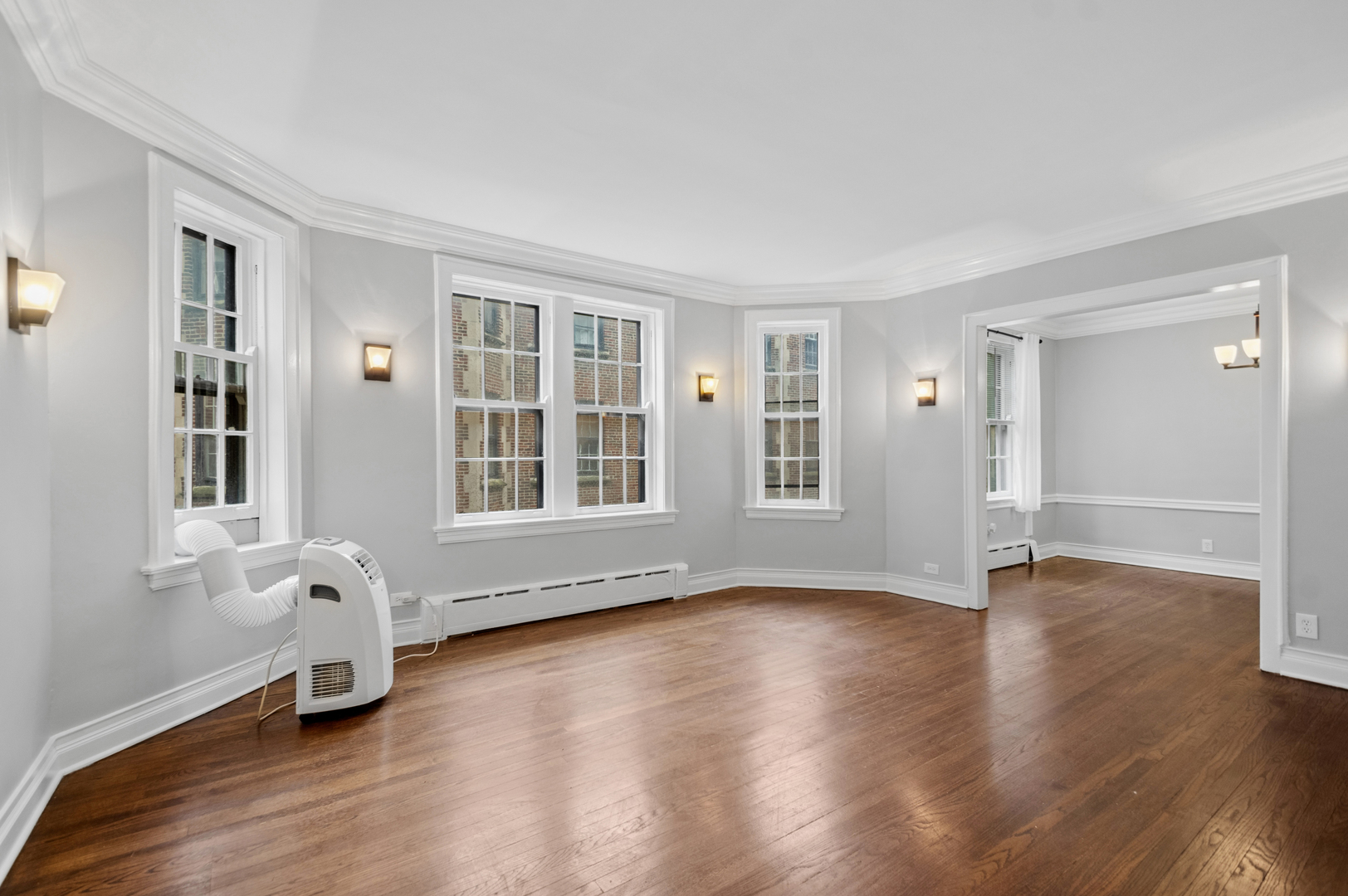 598 Sheridan Square Unit: 2W