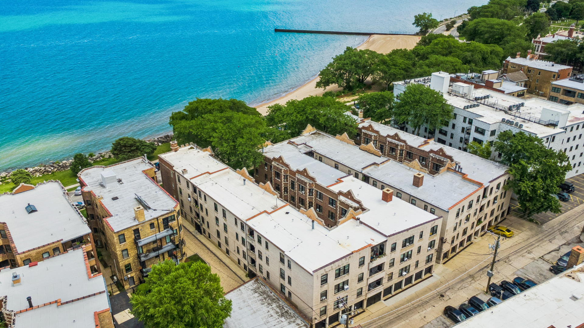 598 Sheridan Square Unit: 2W