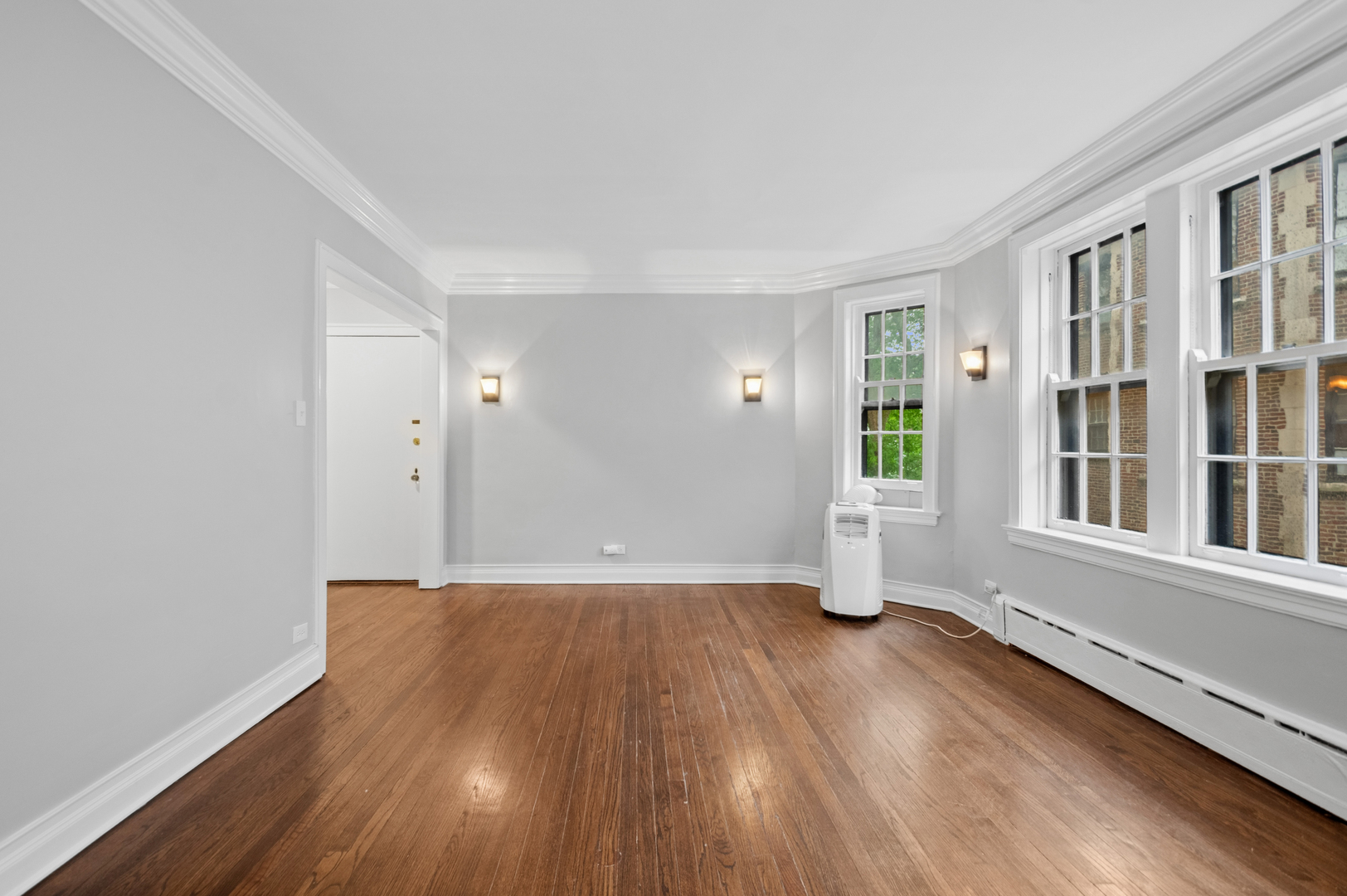 598 Sheridan Square Unit: 2W