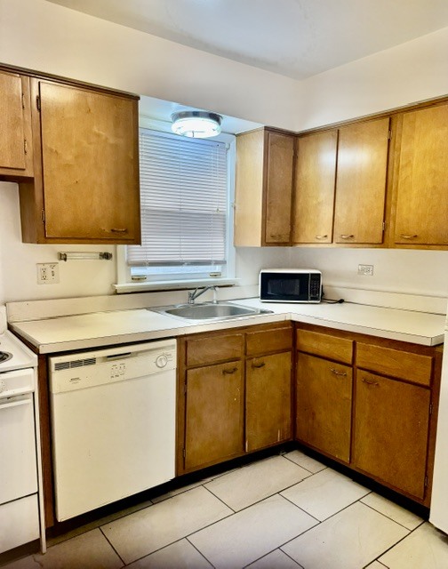 2906 Central Street Unit: B