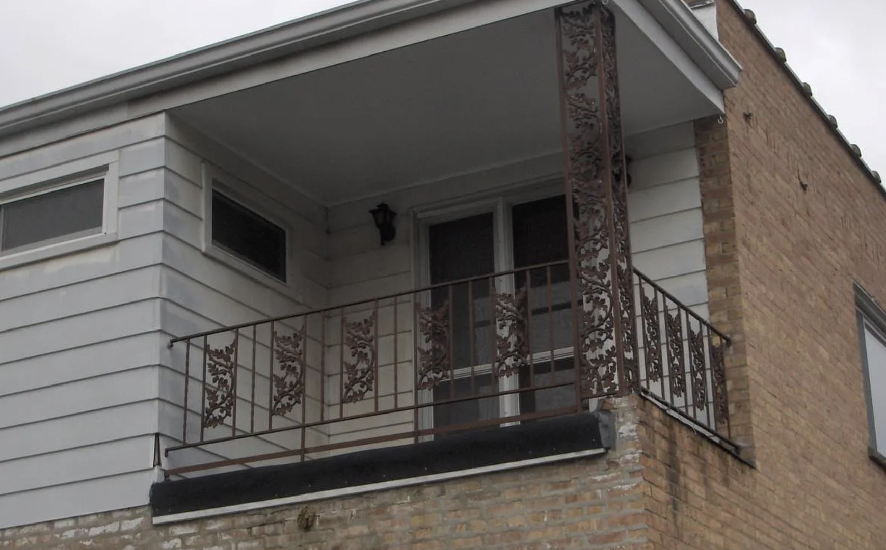 2906 Central Street Unit: B