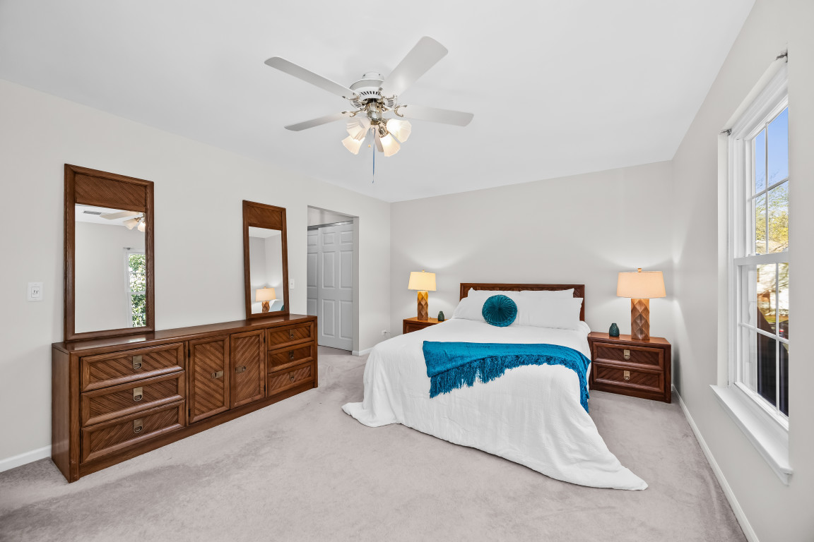609 Edinburgh Lane Unit: B