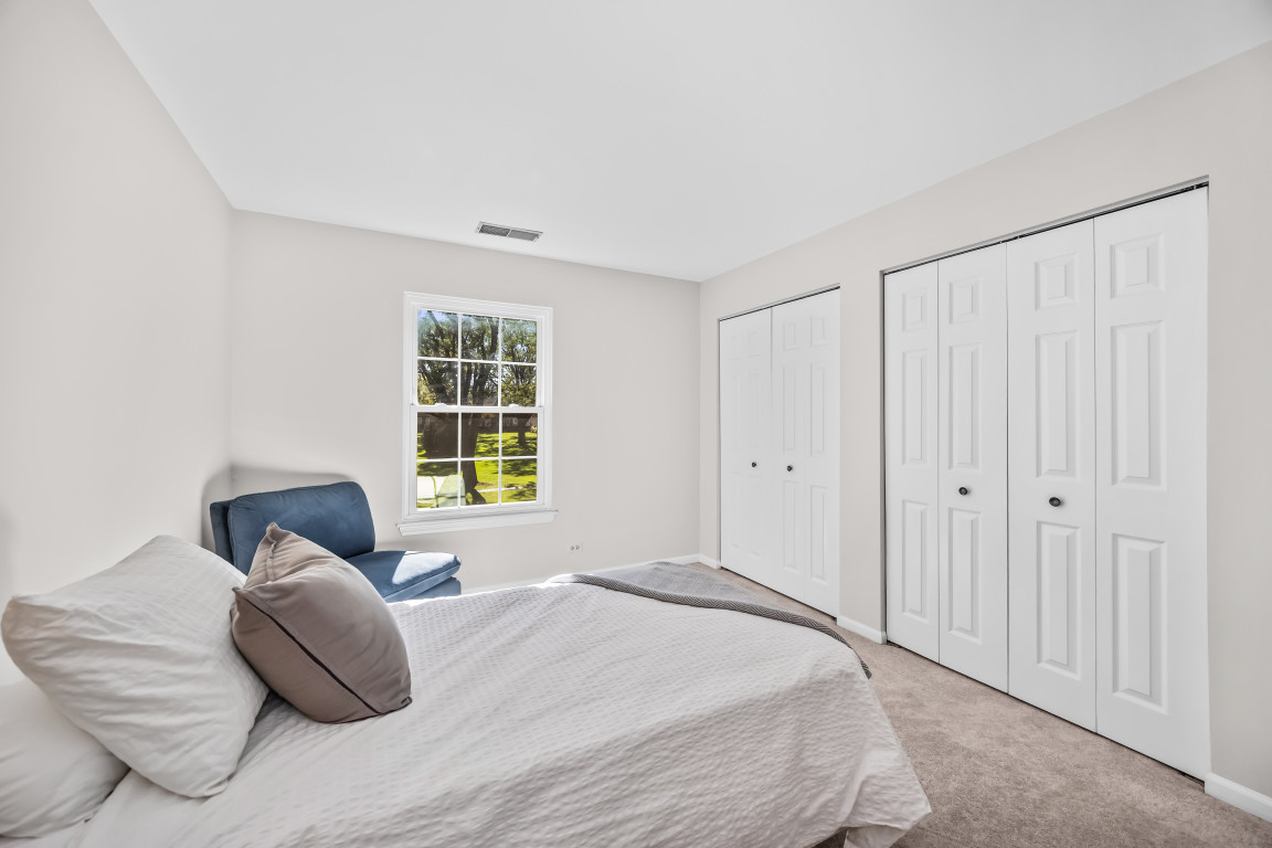 609 Edinburgh Lane Unit: B