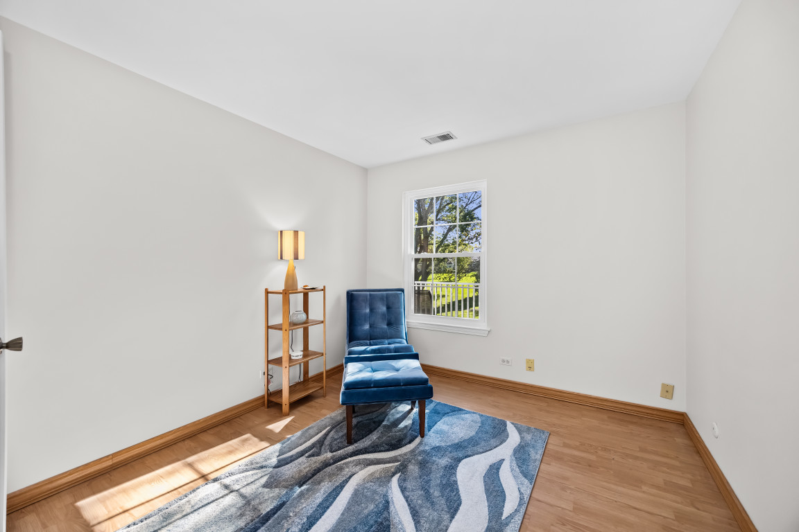 609 Edinburgh Lane Unit: B